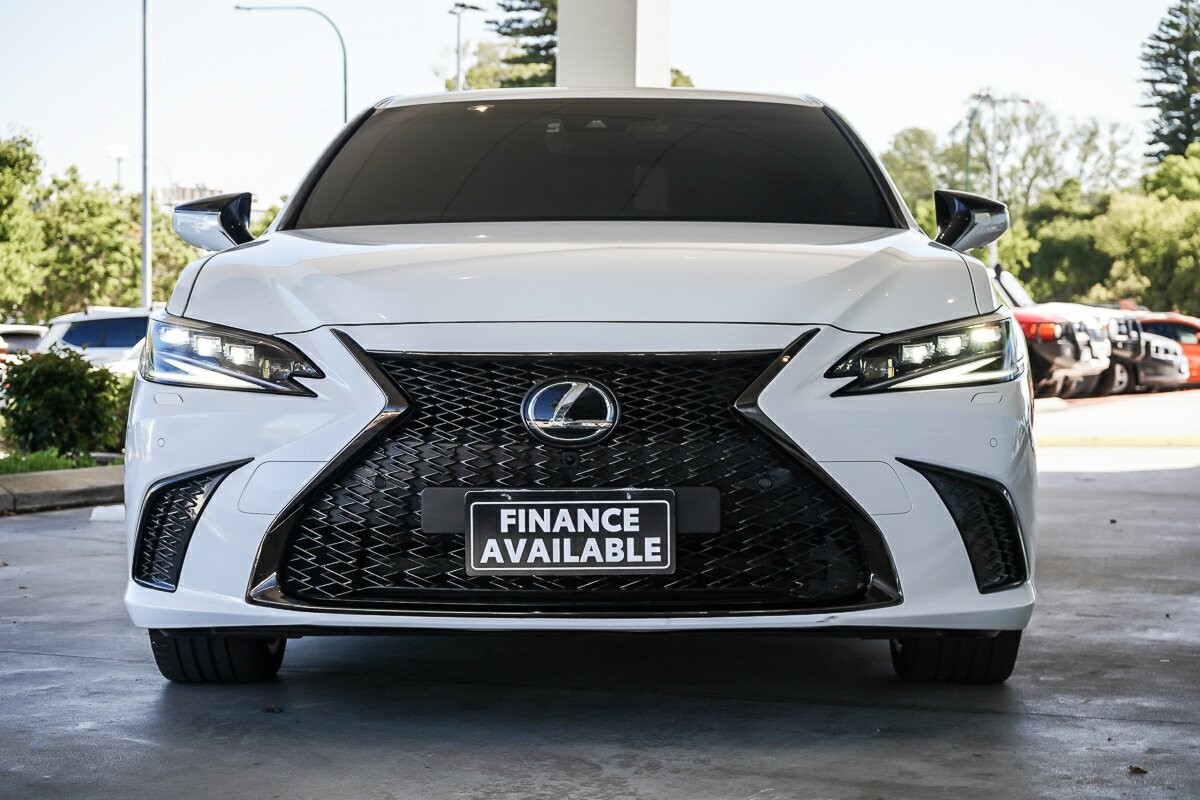 Lexus Es image 3