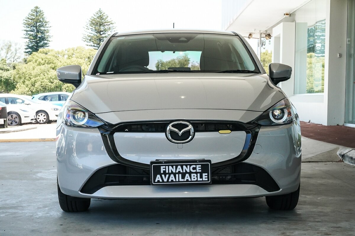 Mazda 2 image 3