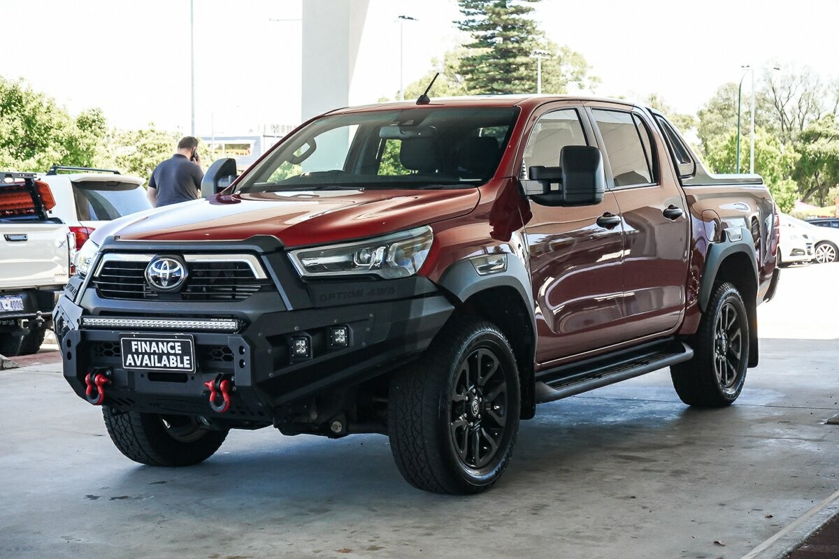 Toyota Hilux image 4