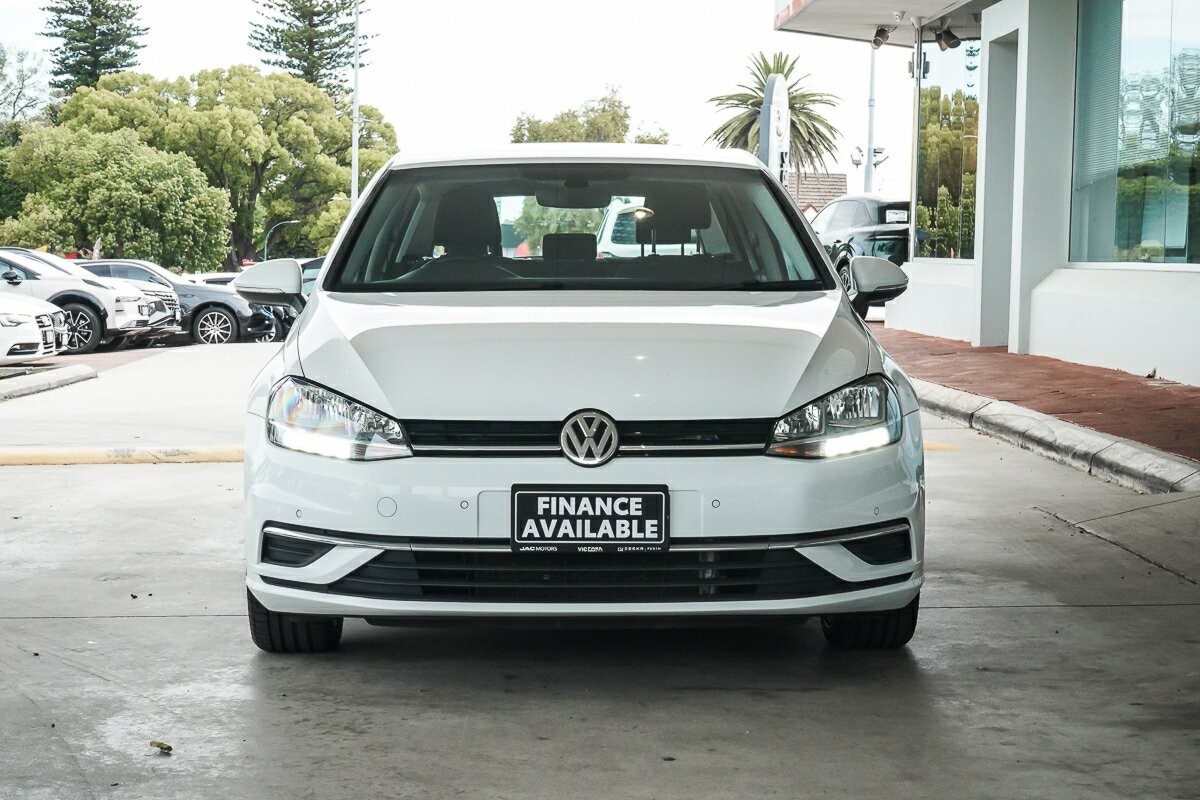 Volkswagen Golf image 3