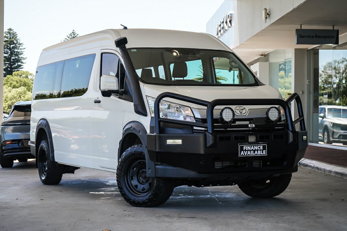 Toyota Hiace image 1