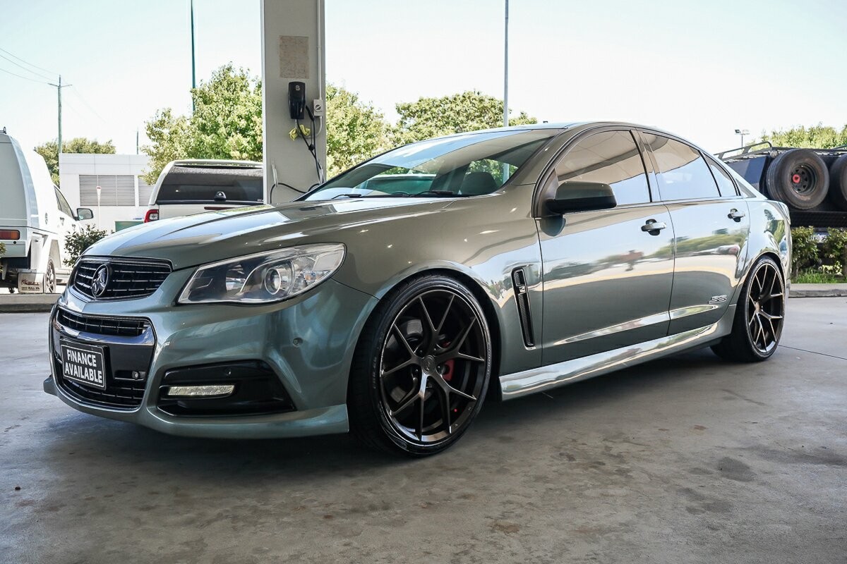 Holden Commodore image 4