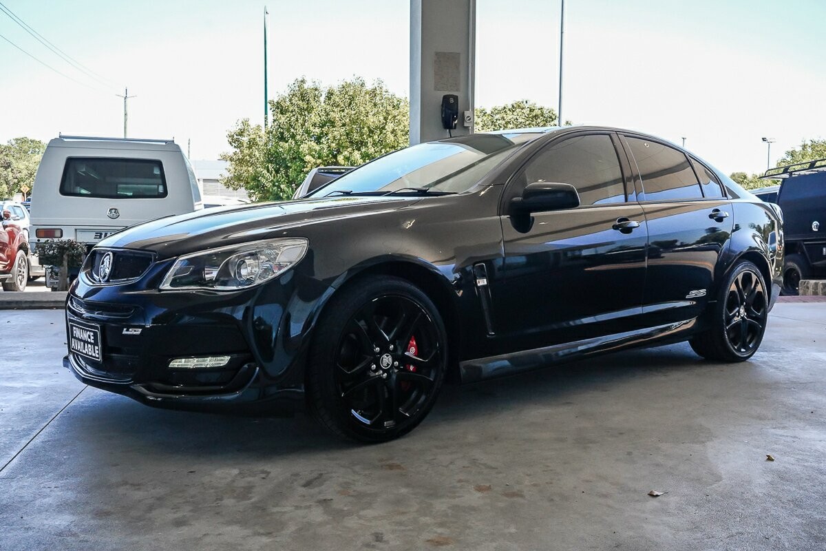 Holden Commodore image 4