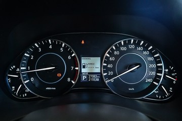 https://vehicle-cdn.autoleague.cloud/31373_U309434_26.jpg