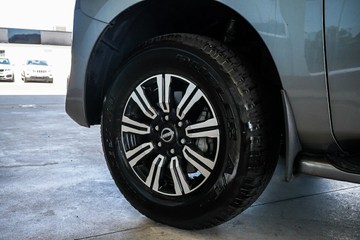 https://vehicle-cdn.autoleague.cloud/31373_U309434_5.jpg