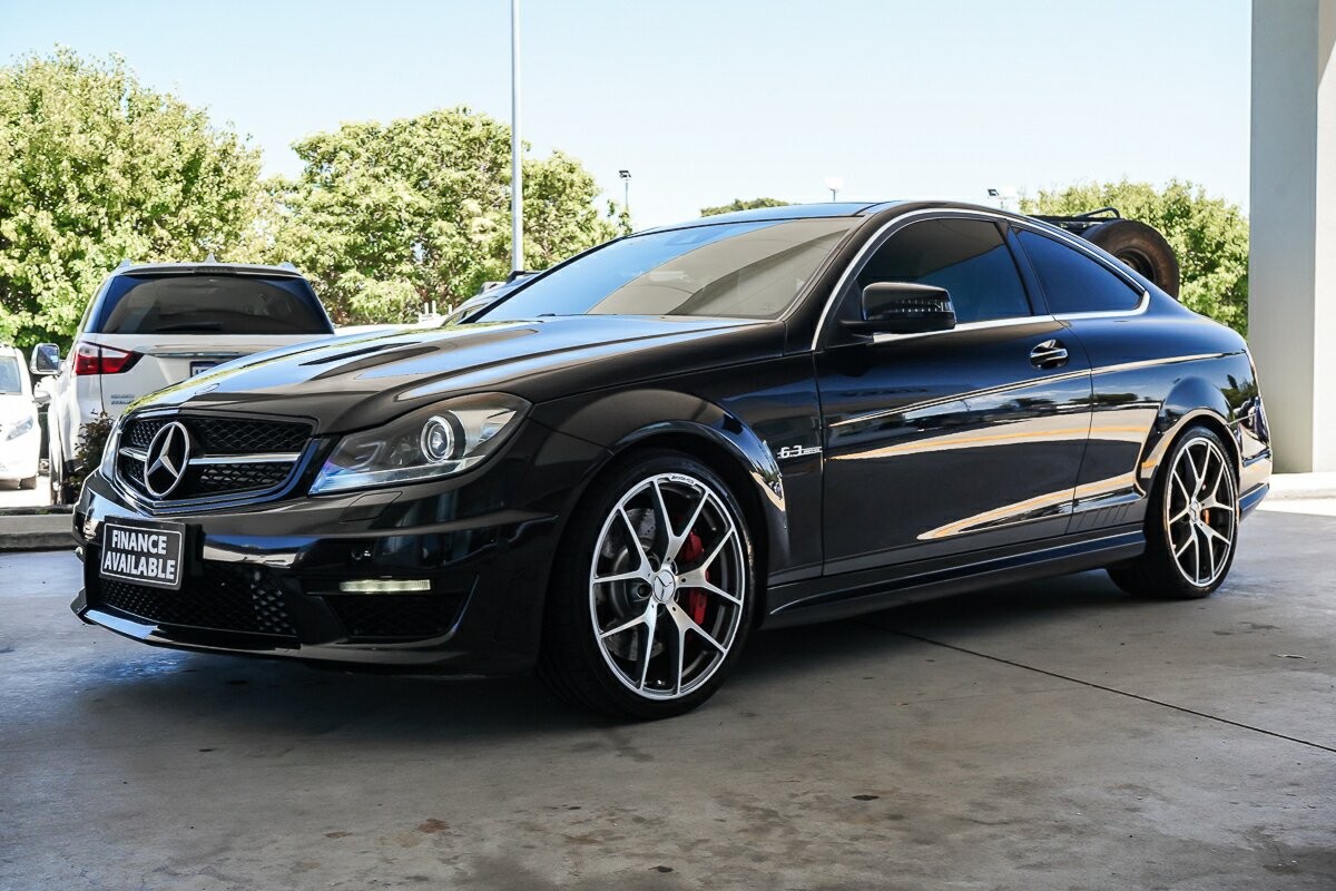 Mercedes Benz C-class image 4