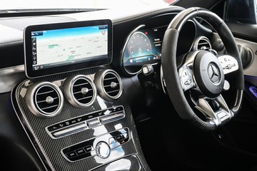 https://vehicle-cdn.autoleague.cloud/31373_U309438_29.jpg