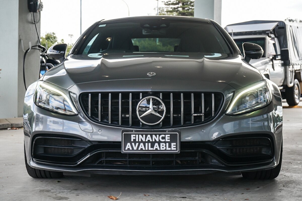 Mercedes Benz C-class image 3