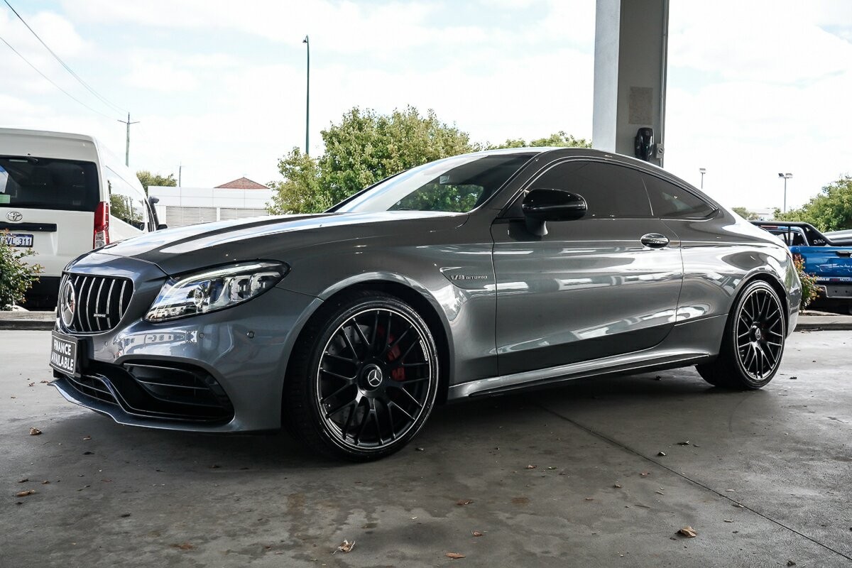 Mercedes Benz C-class image 4