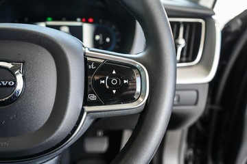https://vehicle-cdn.autoleague.cloud/31373_U309448_14.jpg