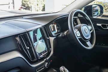 https://vehicle-cdn.autoleague.cloud/31373_U309448_20.jpg
