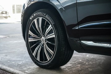 https://vehicle-cdn.autoleague.cloud/31373_U309448_5.jpg