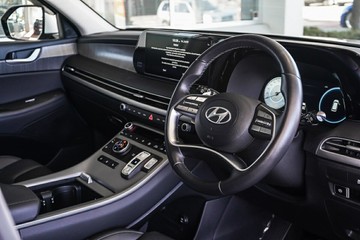 https://vehicle-cdn.autoleague.cloud/31373_U309479_11.jpg