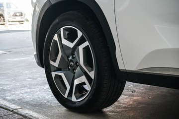 https://vehicle-cdn.autoleague.cloud/31373_U309479_5.jpg