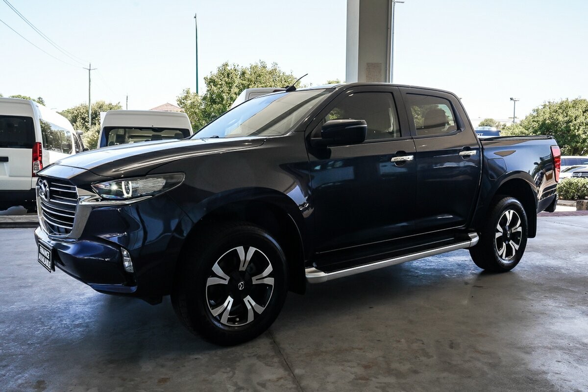 Mazda Bt-50 image 4