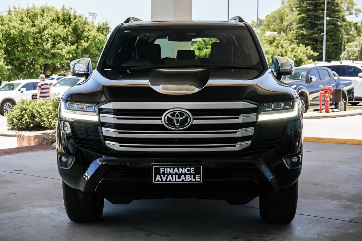 Toyota Landcruiser image 3