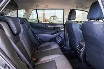 https://vehicle-cdn.autoleague.cloud/31373_U309518_13.jpg