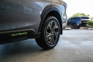 https://vehicle-cdn.autoleague.cloud/31373_U309518_5.jpg