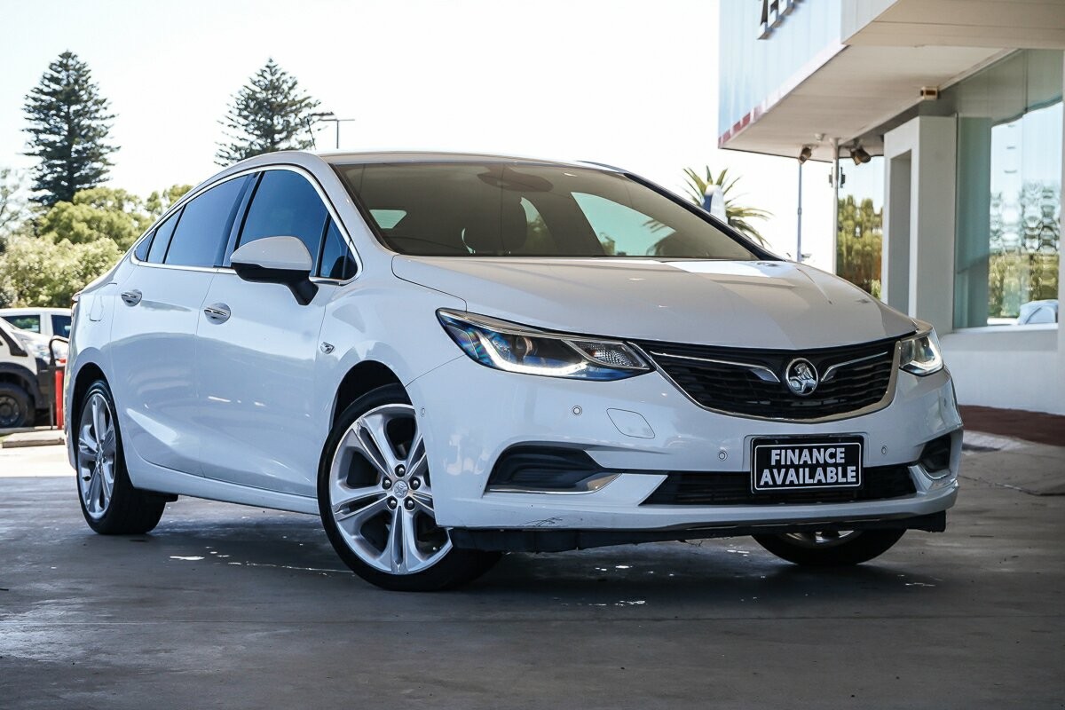 Holden Astra image 1