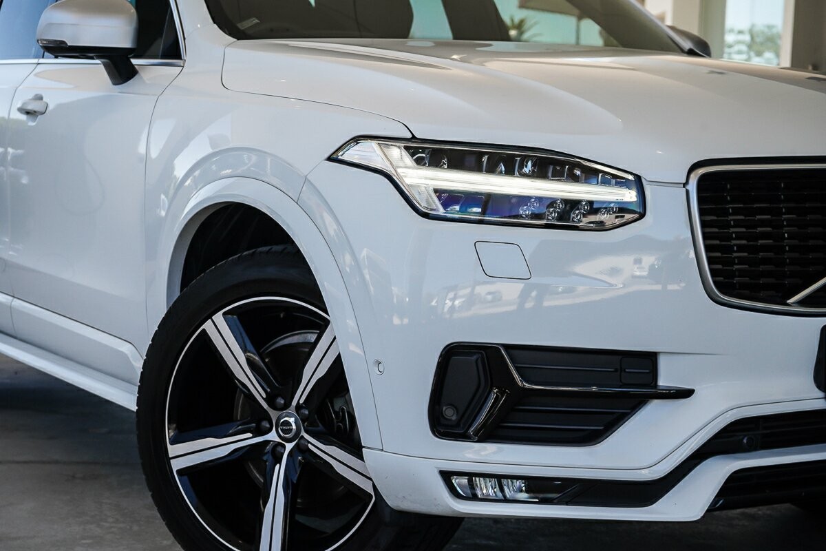 Volvo Xc90 image 2