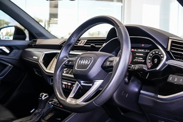 https://vehicle-cdn.autoleague.cloud/31373_U309529_16.jpg