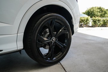 https://vehicle-cdn.autoleague.cloud/31373_U309529_5.jpg