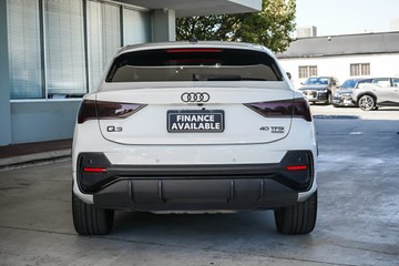 https://vehicle-cdn.autoleague.cloud/31373_U309529_7.jpg