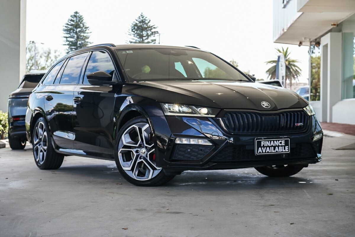 Skoda Octavia image 1