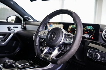 https://vehicle-cdn.autoleague.cloud/31373_U309538_15.jpg