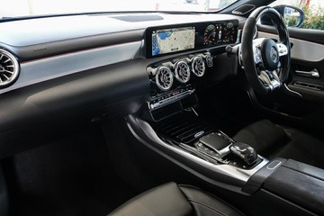 https://vehicle-cdn.autoleague.cloud/31373_U309538_25.jpg