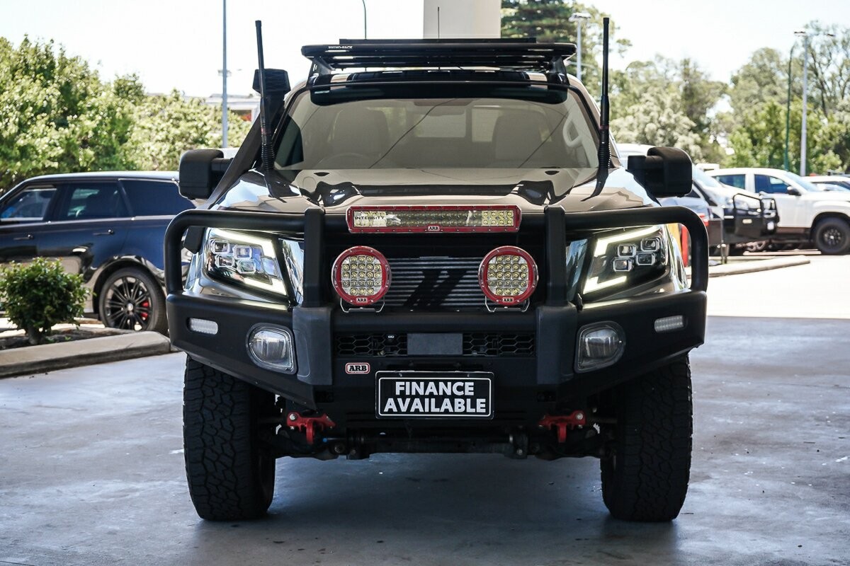 Nissan Navara image 3