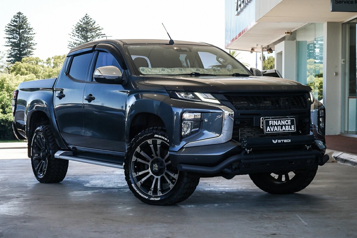 Mitsubishi Triton image 1