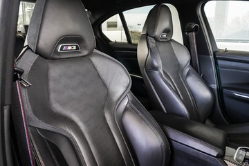 https://vehicle-cdn.autoleague.cloud/31373_U309563_16.jpg