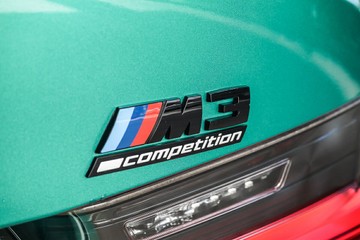 https://vehicle-cdn.autoleague.cloud/31373_U309563_9.jpg