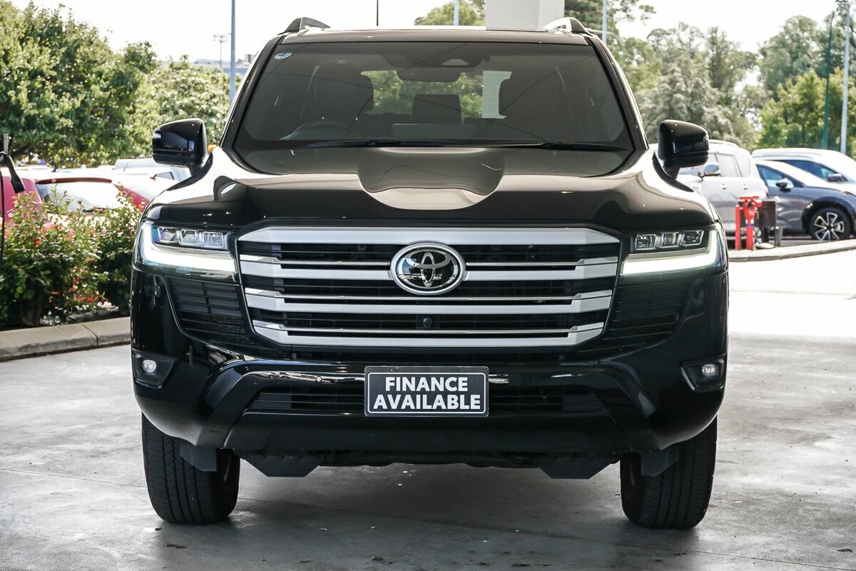 Toyota Landcruiser image 3