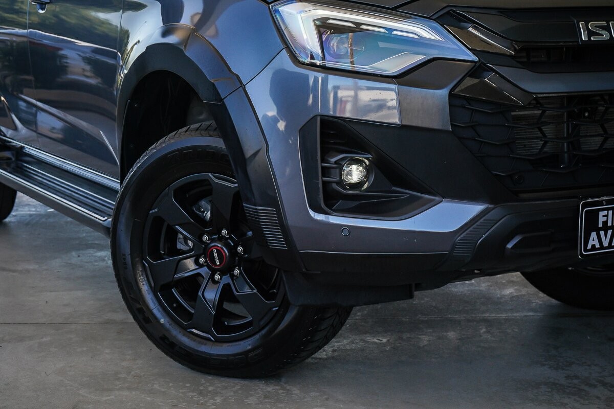 Isuzu D-max image 2