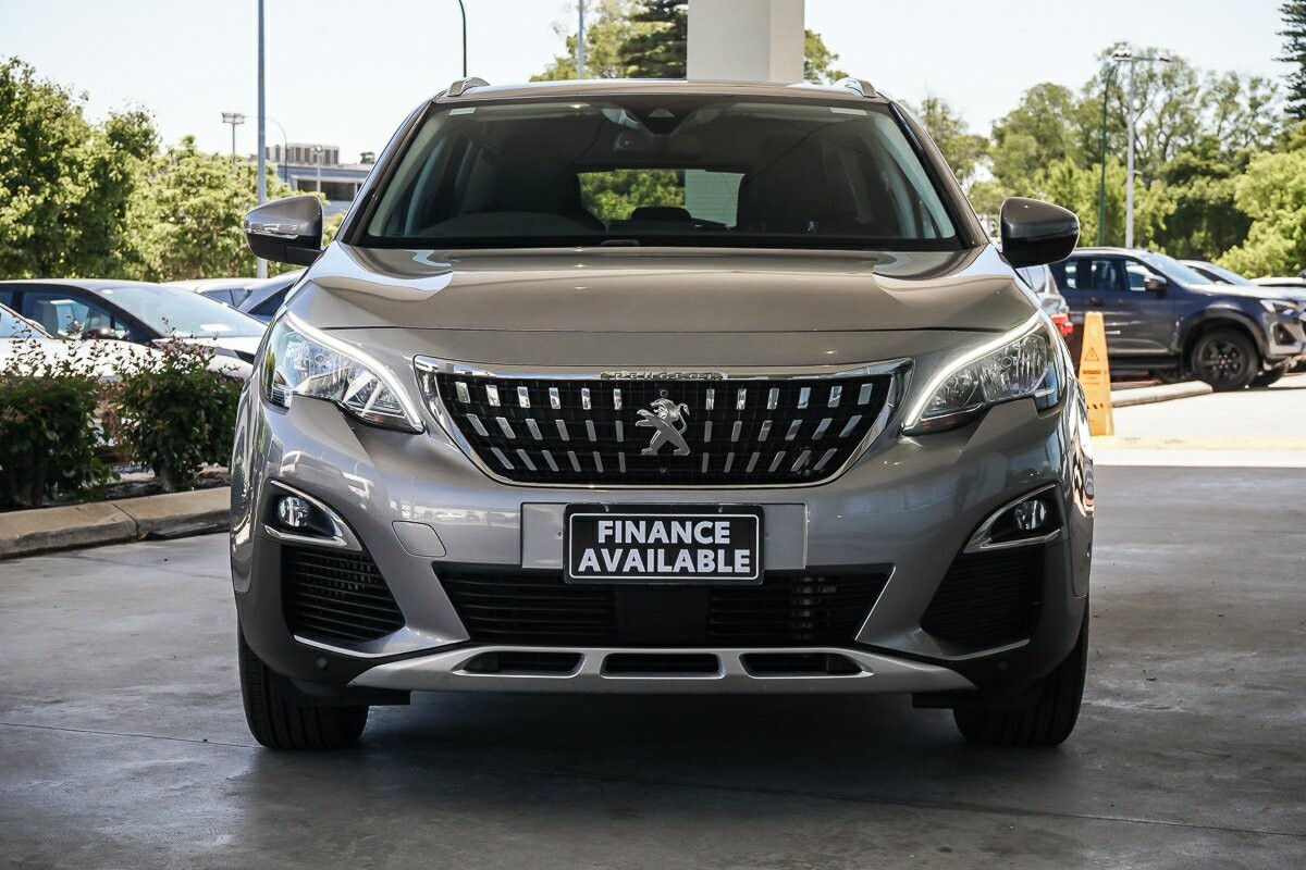 Peugeot 3008 image 3
