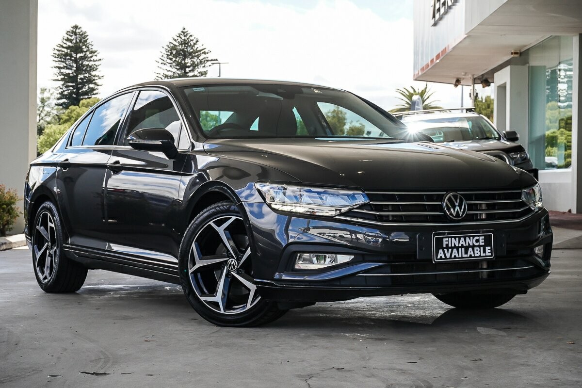 Volkswagen Passat image 1