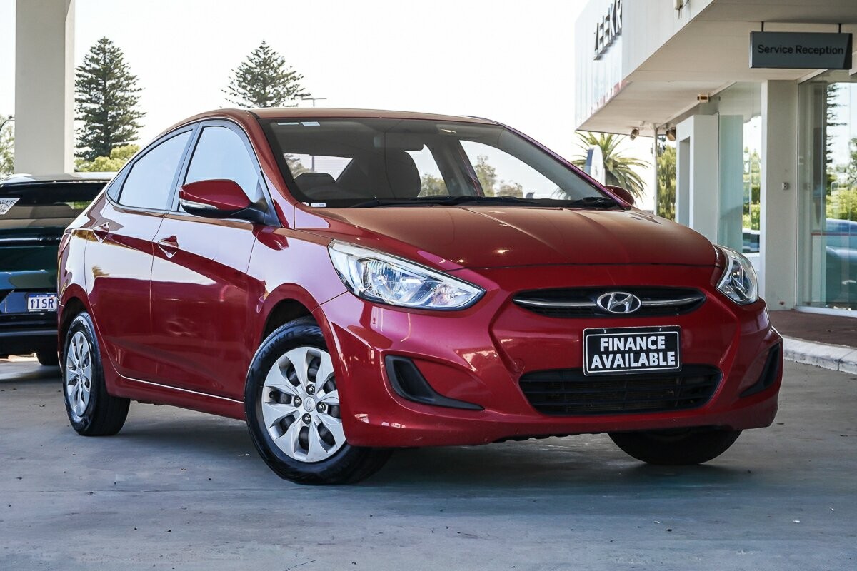 Hyundai Accent image 1