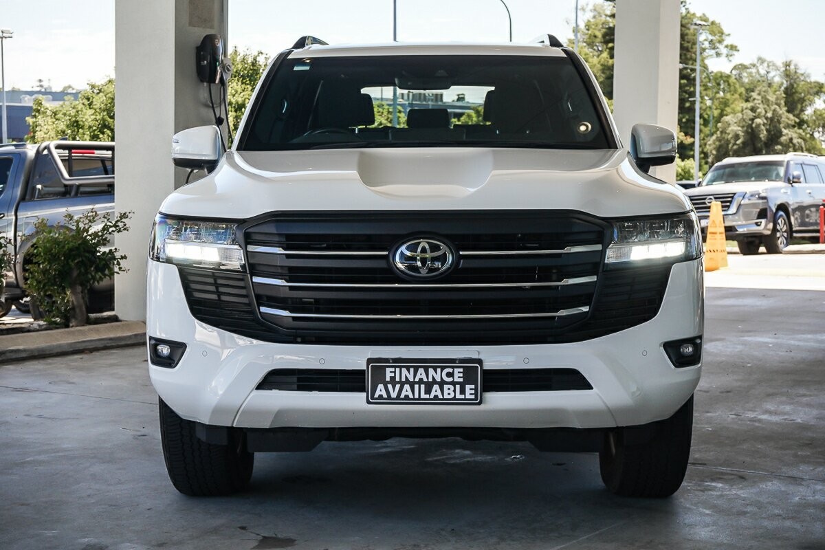 Toyota Landcruiser image 3