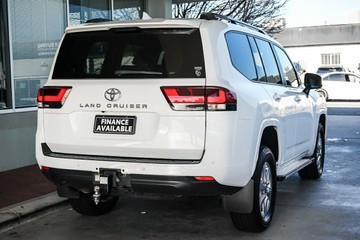 https://vehicle-cdn.autoleague.cloud/31373_U309613_8.jpg