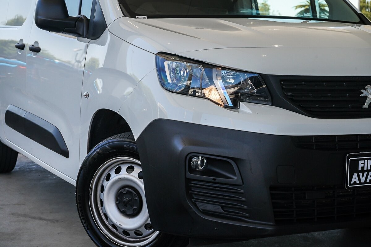 Peugeot Partner image 2