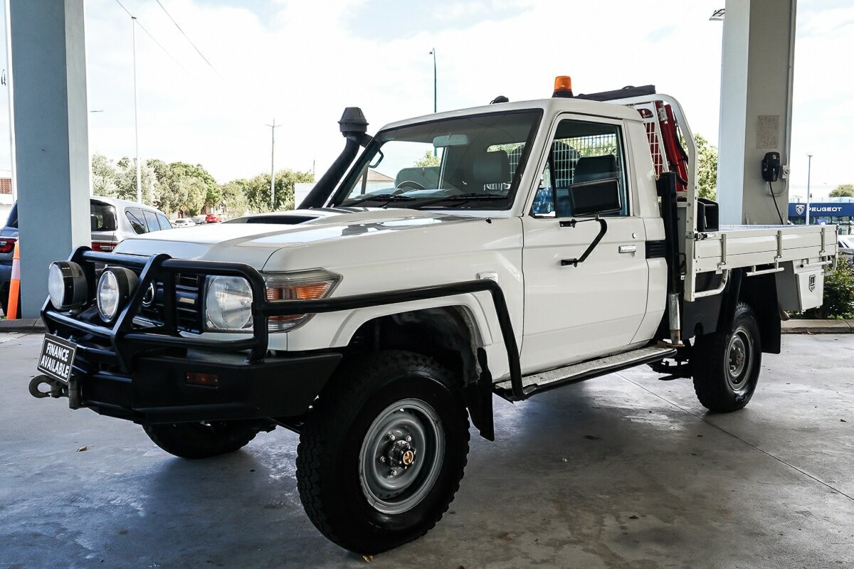 Toyota Landcruiser image 4
