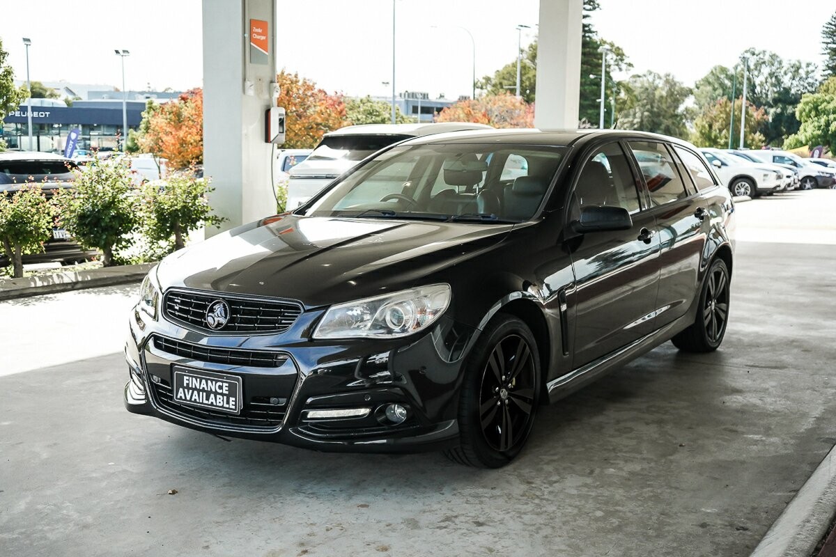 Holden Commodore image 4