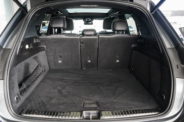 https://vehicle-cdn.autoleague.cloud/31373_U309639_10.jpg