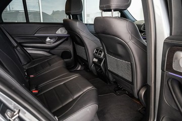 https://vehicle-cdn.autoleague.cloud/31373_U309639_12.jpg