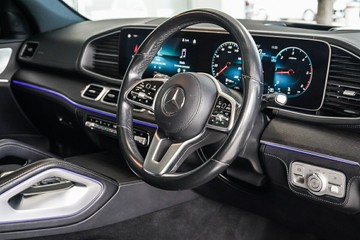 https://vehicle-cdn.autoleague.cloud/31373_U309639_16.jpg