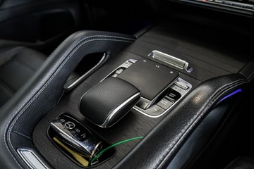 https://vehicle-cdn.autoleague.cloud/31373_U309639_24.jpg