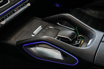 https://vehicle-cdn.autoleague.cloud/31373_U309639_28.jpg