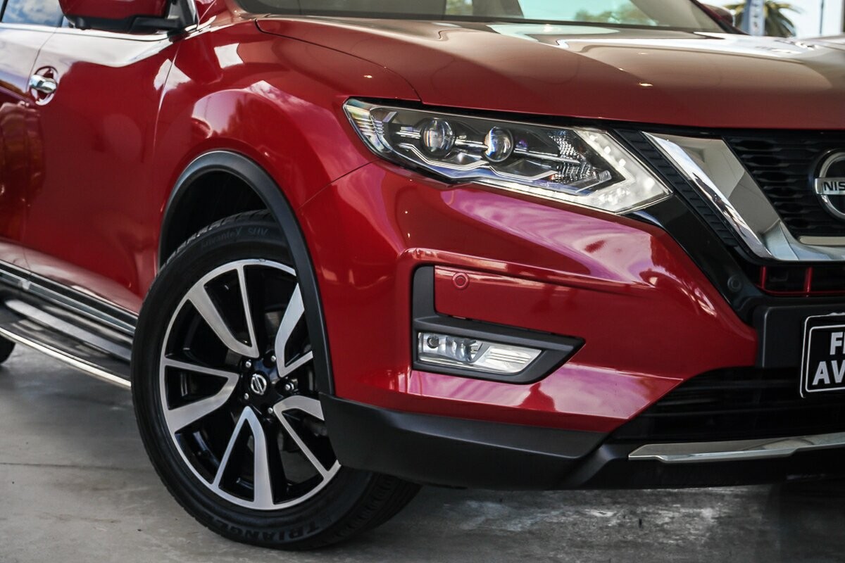 Nissan X-trail image 2